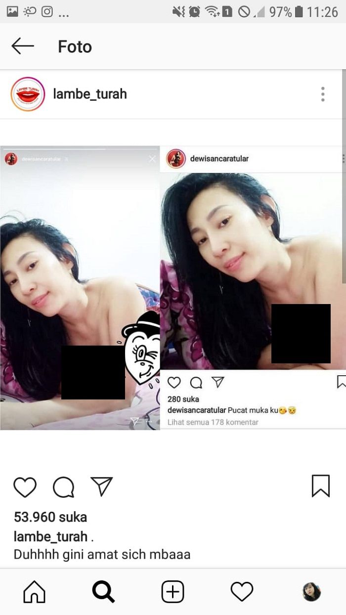 Dewi Sanca posting foto tanpa busana.