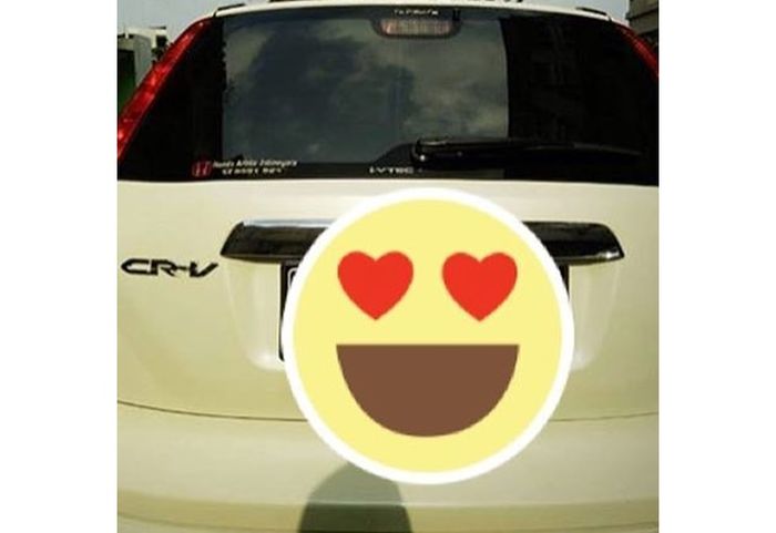 Mobil mewah Shinta Bachir