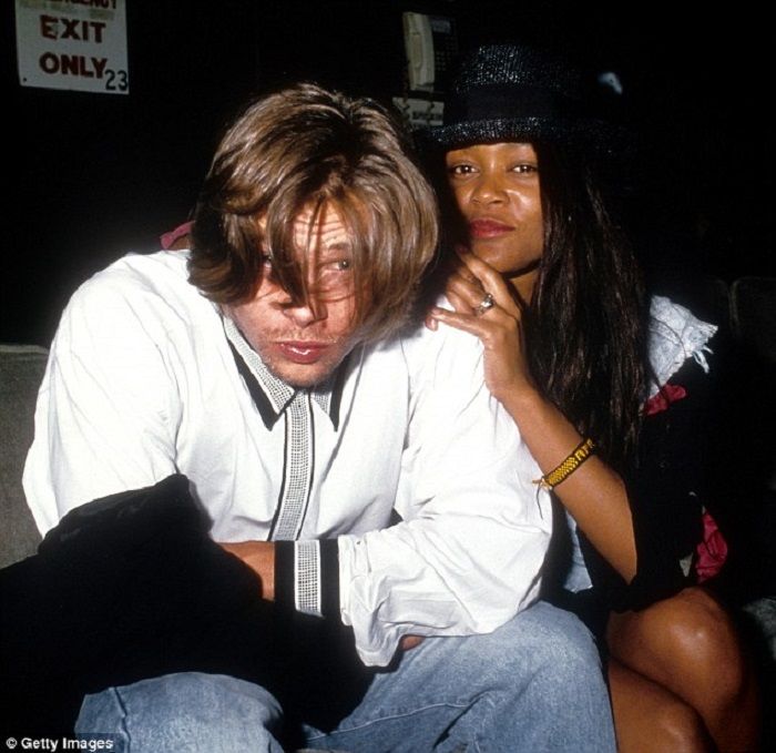Robin Givens dan Brad Pitt