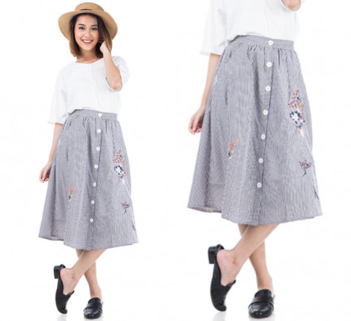Black Stripe Button Skirt 31
