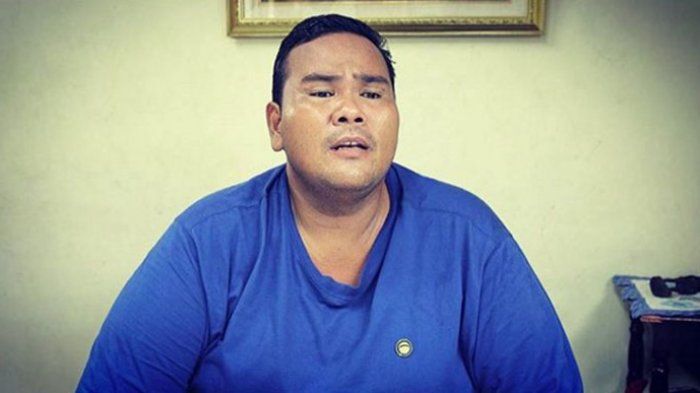 Komedian Fahmi Bo