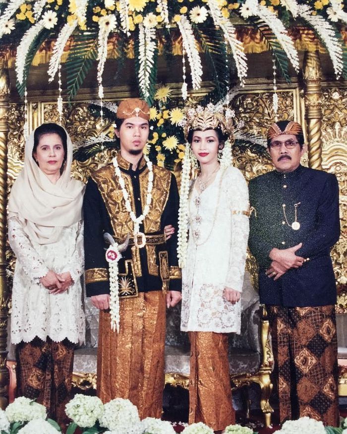 Beda Banget! Gaun Pernikahan Maia Estianty dengan Irwan Danny Mussry dan Ahmad Dhani