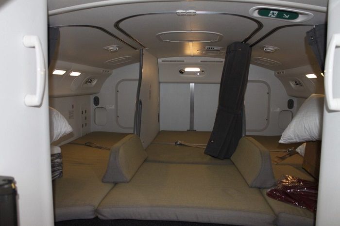 Tempat tidur awak kabin pesawat