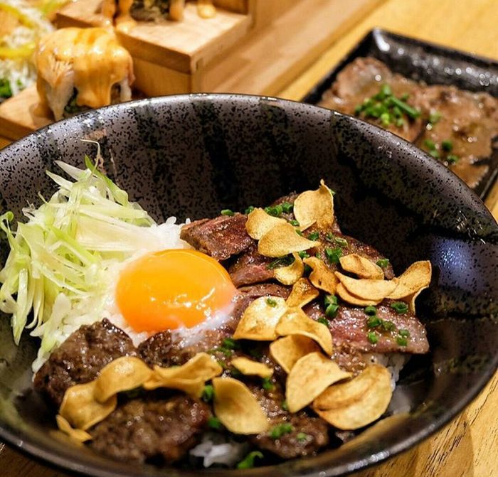 Makanan di Sushi Hiro