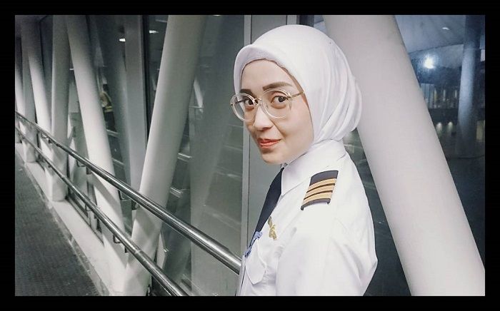 Dari Verrell Bramasta Sampai Ali syakieb, Inilah 4 Artis Indonesia yang Jago Terbangkan Pesawat