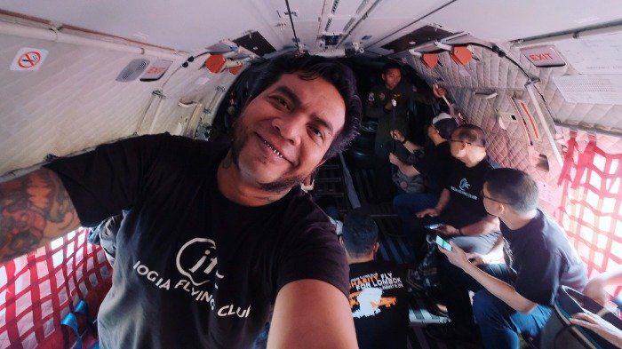 Dari Verrell Bramasta Sampai Ali syakieb, Inilah 4 Artis Indonesia yang Jago Terbangkan Pesawat