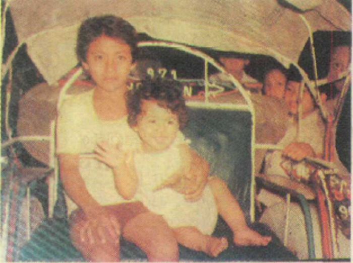 Pretty Asmara yang mengaku tidak terlalu dekat dengan kakaknya.