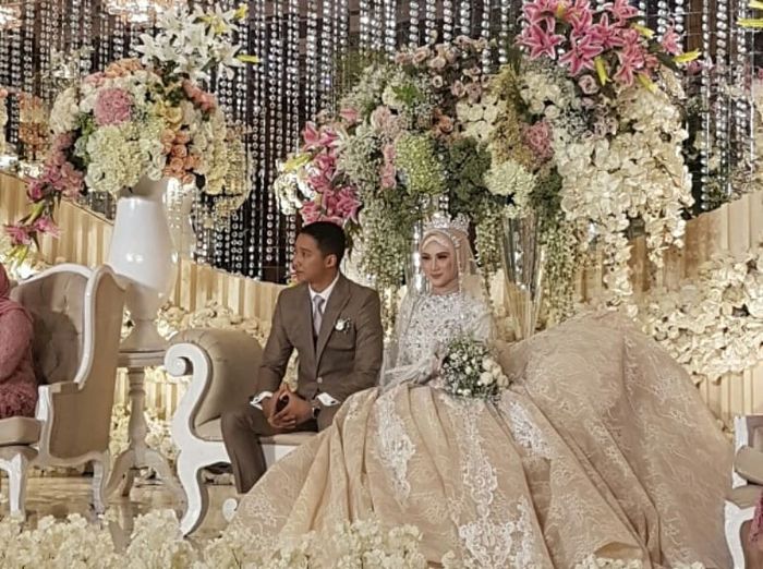 Resepsi pernikahan Melody JKT48 dan Hanif Fathoni