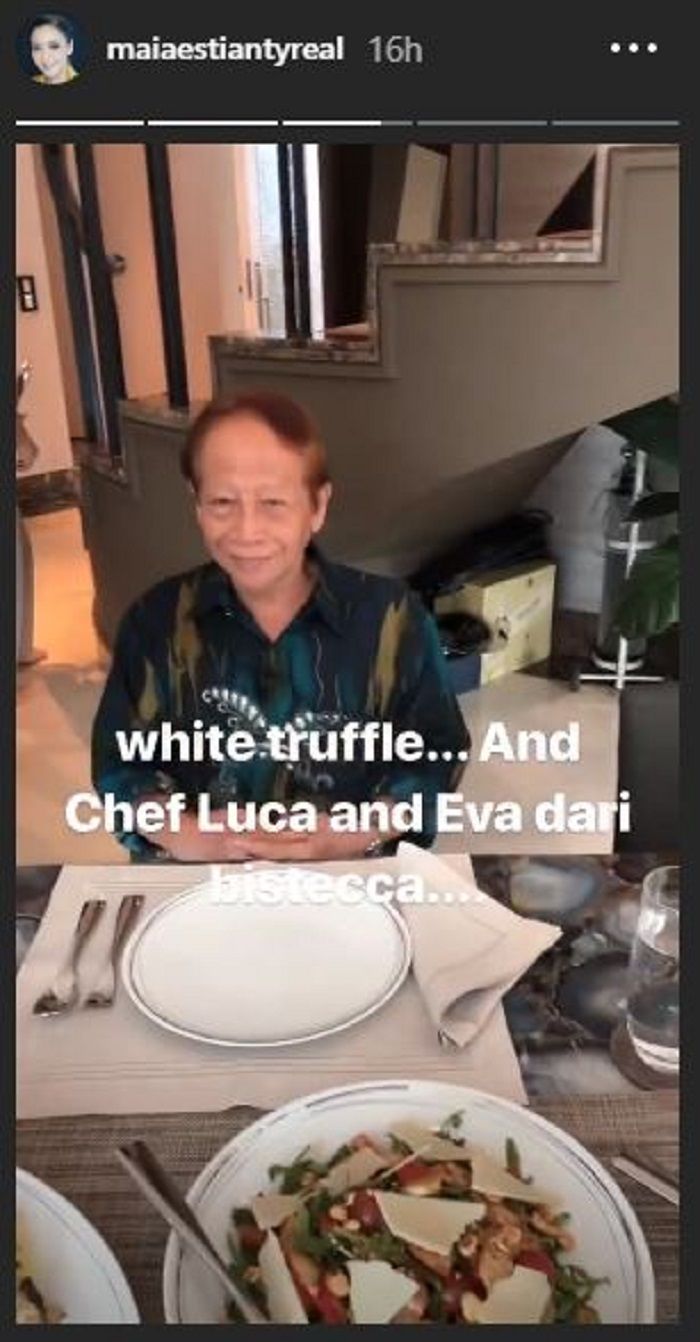 meja makan di rumah Maia Estianty