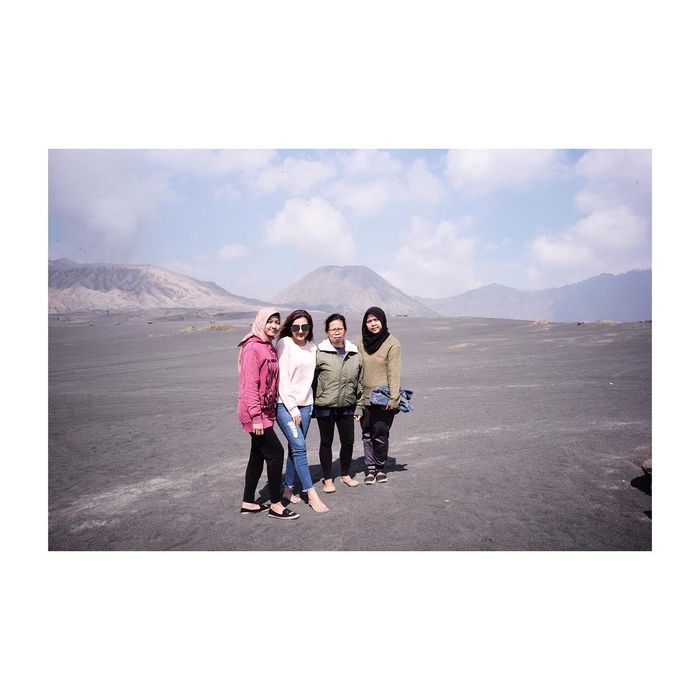 7 Potret Keakraban Asisten Rumah Tangga Ashanty, Suwarsih dengan Sang Penyanyi, Seperti Keluarga Sendiri!