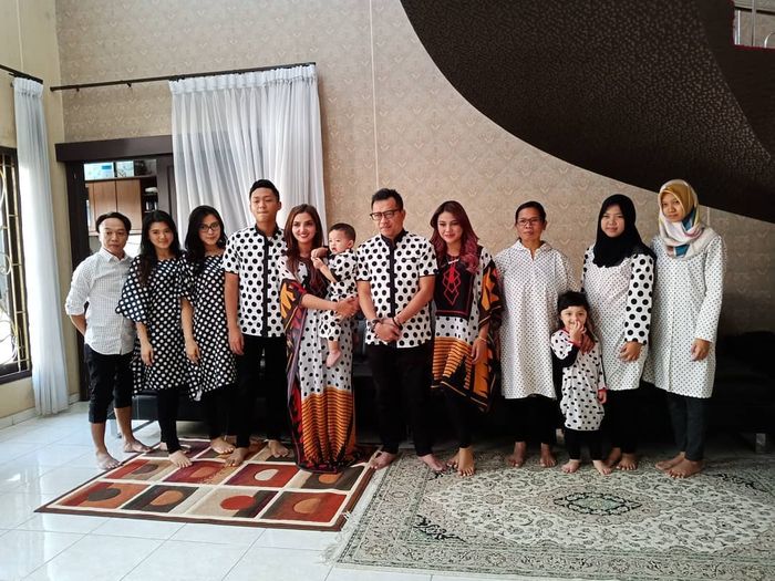 7 Potret Keakraban Asisten Rumah Tangga Ashanty, Suwarsih dengan Sang Penyanyi, Seperti Keluarga Sendiri!