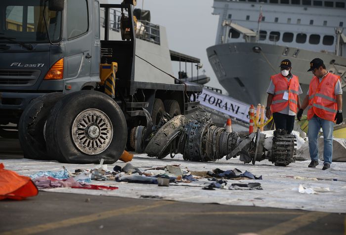 Roda dan turbin pesawat Lion Air JT 610.
