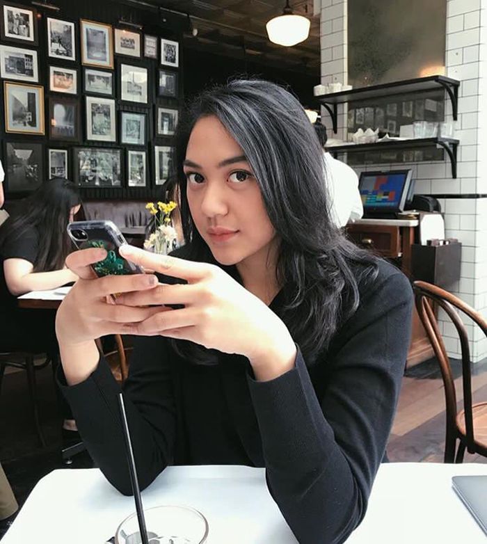 Putri Tanjung, Anak Chairul Tanjung