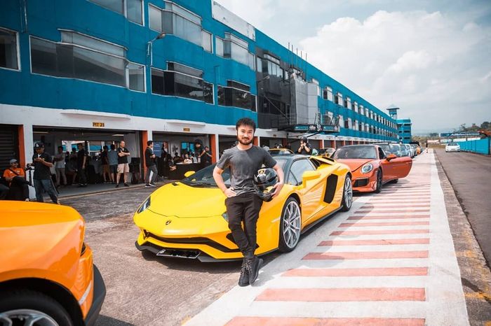Rudy Salim ketika kumpul klub mobil mewahnya