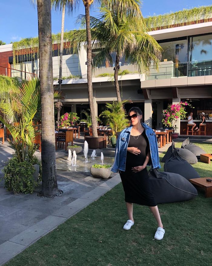 Talitha Elizabeth Nugroho, Kakak Kandung <a href='https://manado.tribunnews.com/tag/nia-ramadhani' title='Nia Ramadhani'>Nia Ramadhani</a> yang Selalu Kompak dengan Sang Adik
