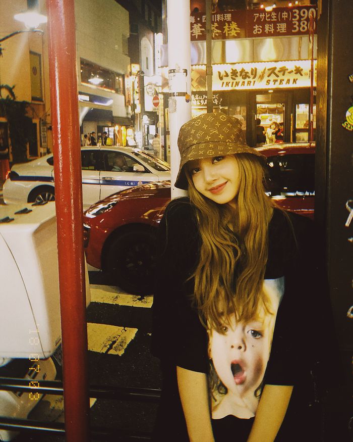 Lisa BLACKPINK