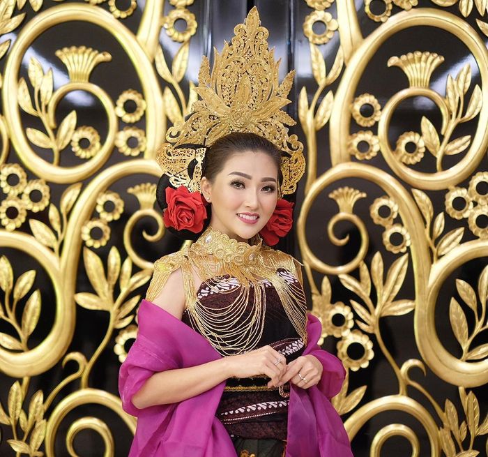 Sarwendah tampil cantik dengan kostum bidadari.