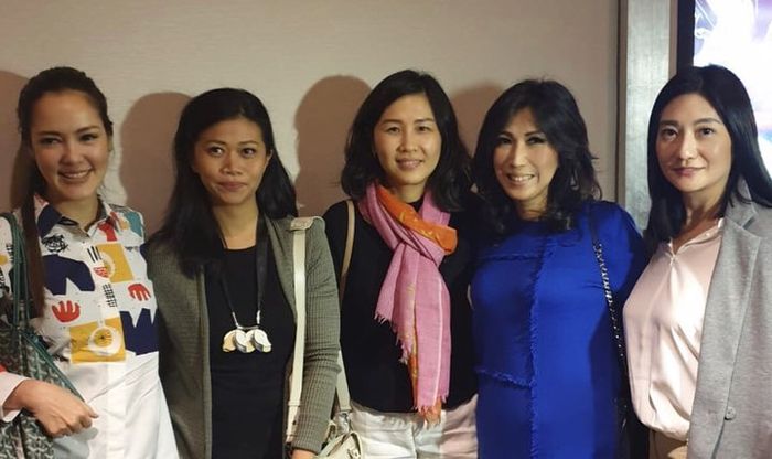 Penampilan Veronica Tan saat menonton film A Man Called Ahok