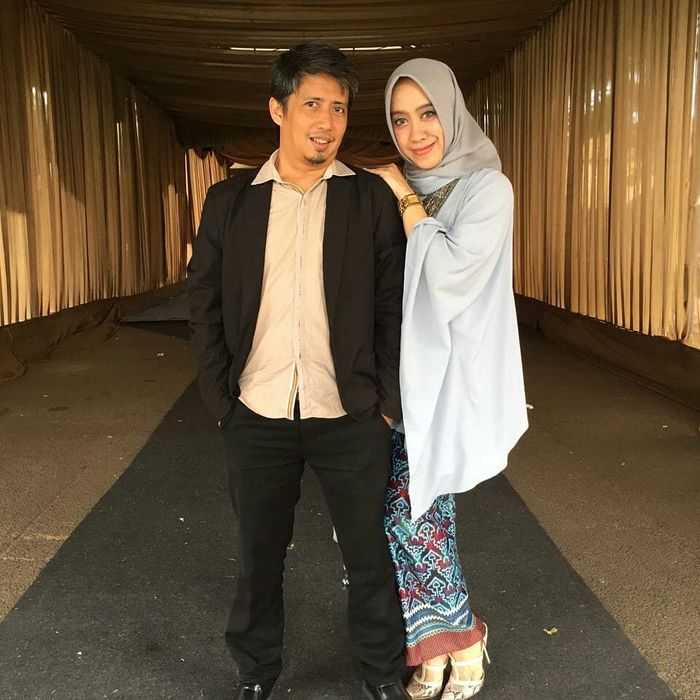 Mantan Suami Mulan Jameela dan istrinya
