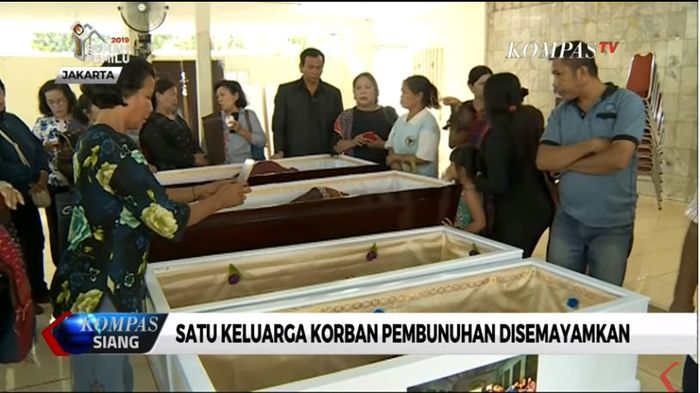 Suasana Haru Pemakaman Korban Pembunuhan Satu Keluarga di Bekasi