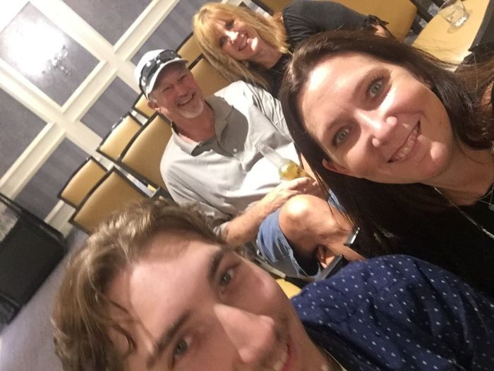 Foto selfie precopia dan keluarganya