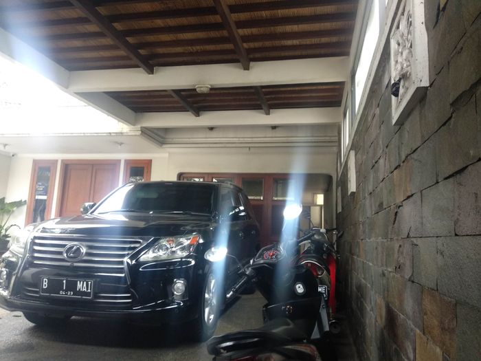 Suasana kediaman Maia Estianty yang berada di kawasan Pejaten, Jakarta Selatan.