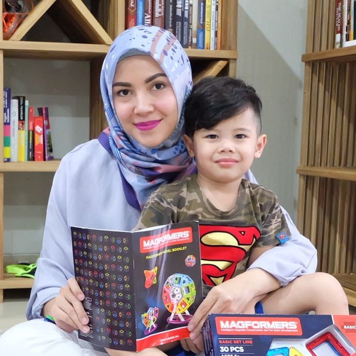 Potret anak-anak Ratna Galih, mantan pacar Raffi Ahmad