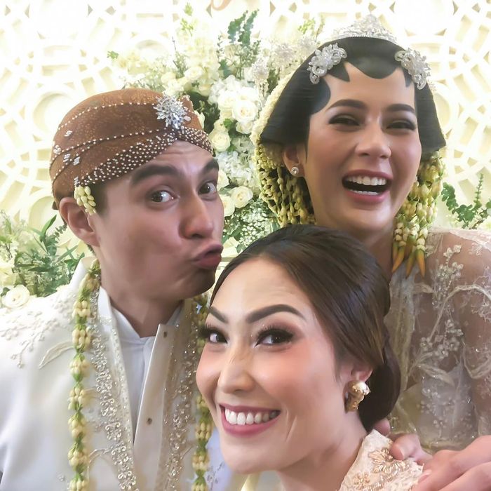 Baim Wong menikah, potret kedua pengantin dengan Ayu Dewi