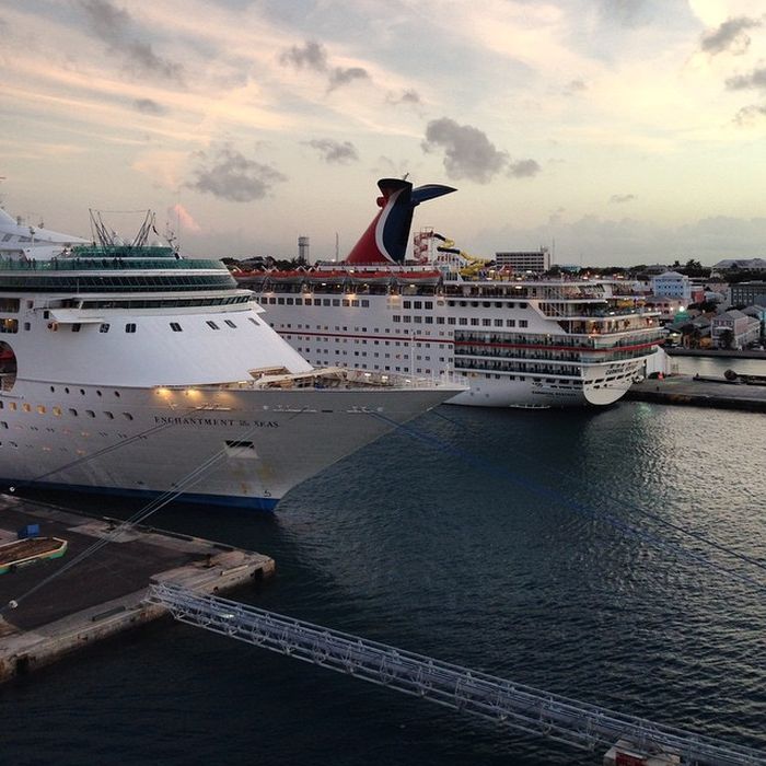 Benjamin Pandelaki Jajal kapal pesiar 