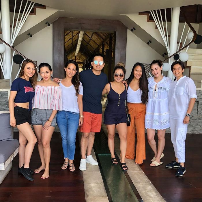 Luna Maya di Bali bersama Faisal