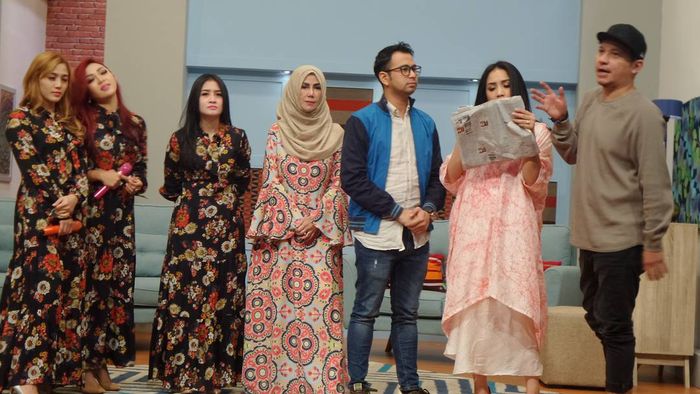 Raffi Ahmad dan Nagita Slavina di program Rumah Mama Amy