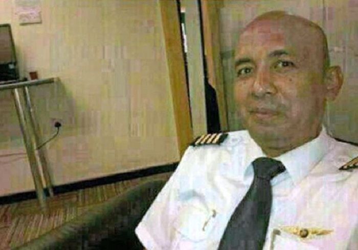 Para ahli penerbangan sebelumnya mengklaim hilangnya MH370 adalah tindakan yang disengaja yang dilakukan oleh Kapten Zaharie Amhad Shah.