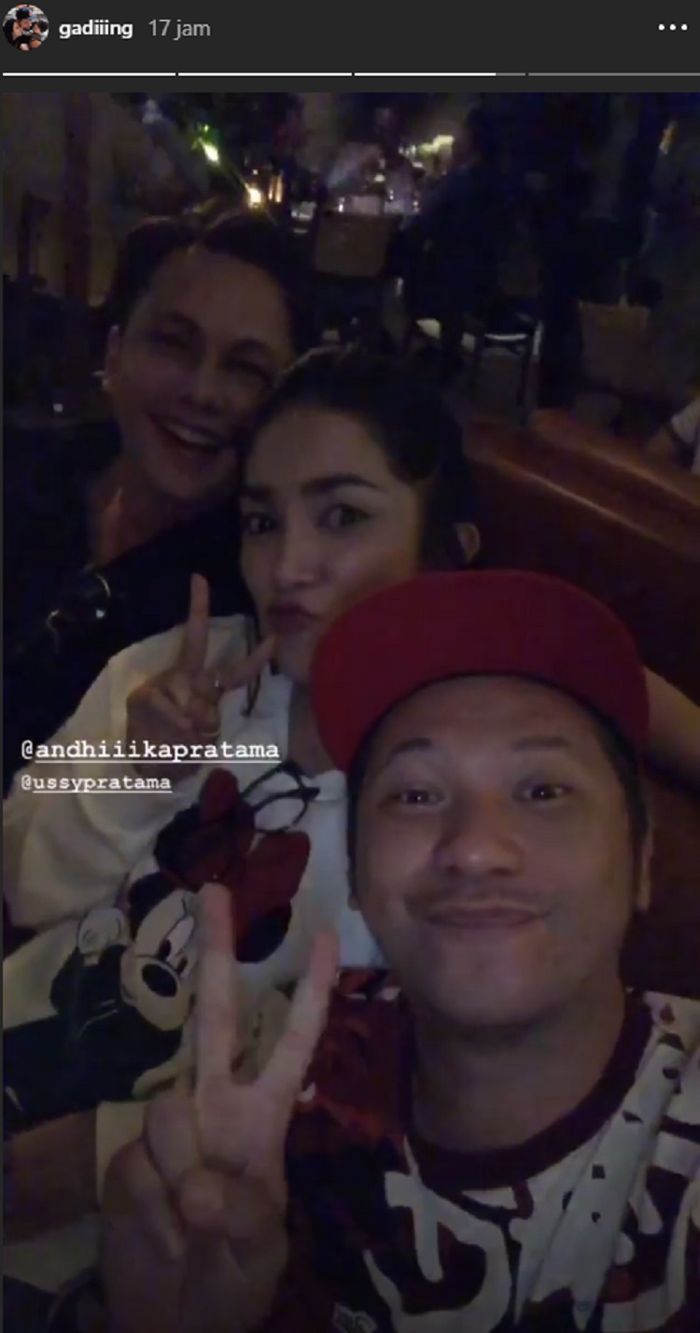 Ikhlas Dicerai, Mata Gading Marten Sembab saat Nongkrong bersama Andhika Pratama