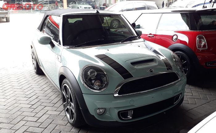 Mobil MINI Cooper Convertible S milik Gisella Anastasia yang dijual.
