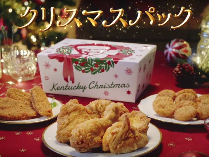 Makan ayam goreng KFC saat Natal 2018.