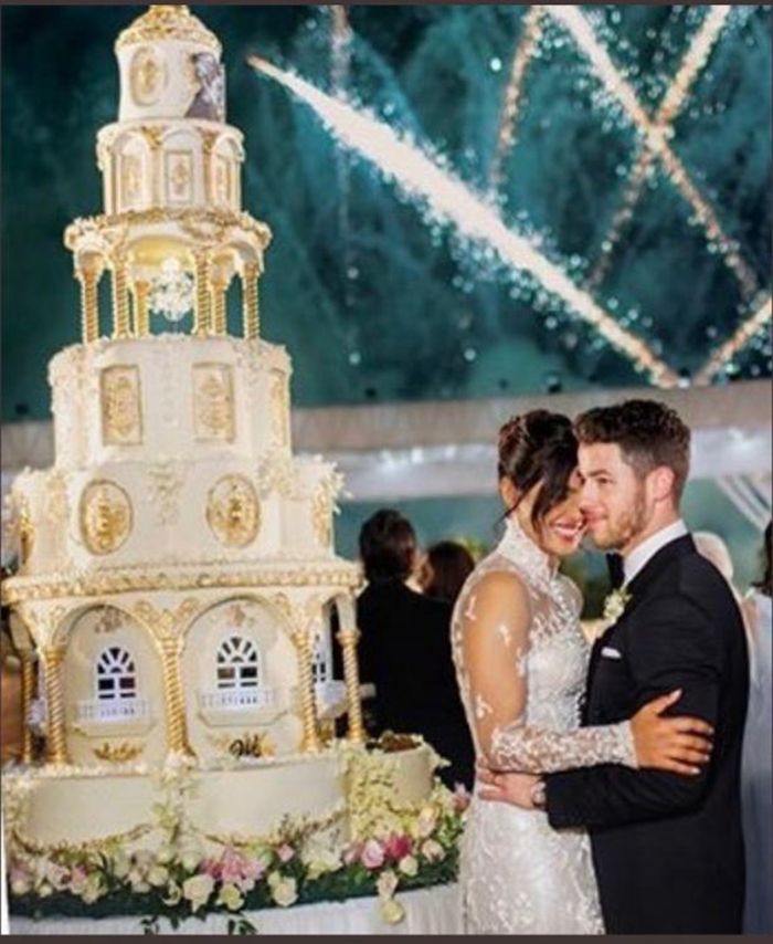 Kue pengantin Nick dan Priyanka