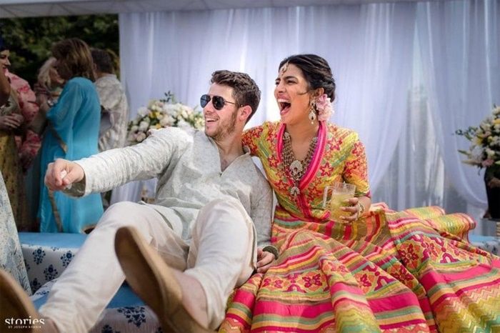 Fakta Dibalik Deretan Gaun Pengantin Priyanka Chopra yang Mewah - Upacara Mehendi