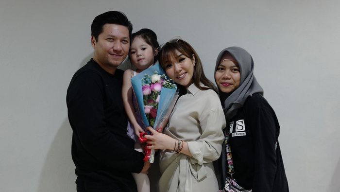 Kedekatan Gading Marten dan Gisella Anastasia dengan Siti Rukoyah