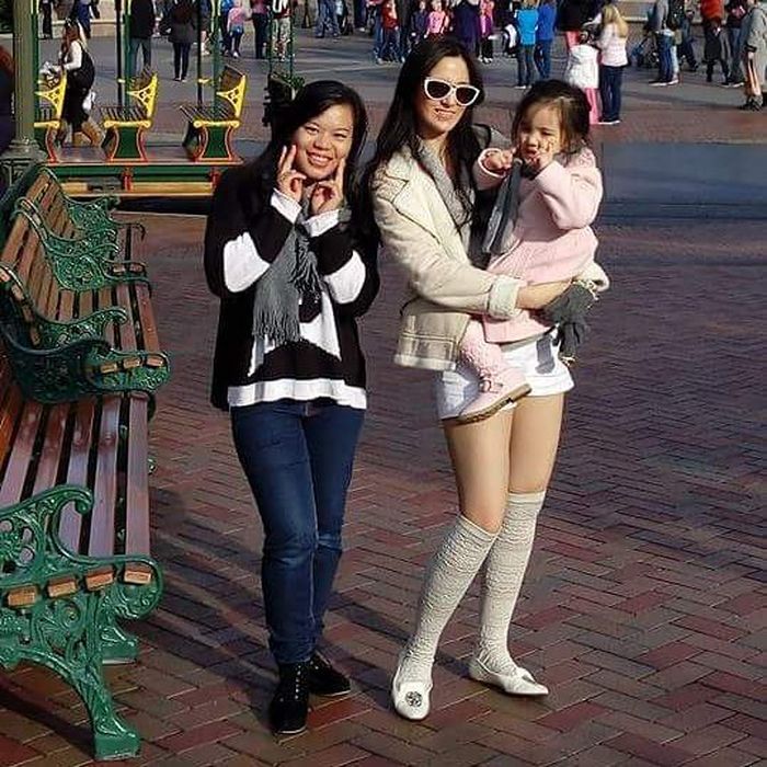 Dari Gisella Anastasia hingga Nia Ramadhani, Inilah 6 Artis yang Sering Mengajak ART Liburan ke Luar Negeri
