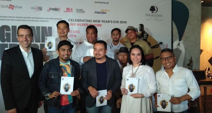 Glenn Fredly dan tim saat ditemui di DoubleTree by Hilton, Jakarta pada Kamis (6/12/2018).