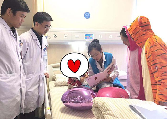 Yan Yan dioperasi untuk mengangkat tumor payudara