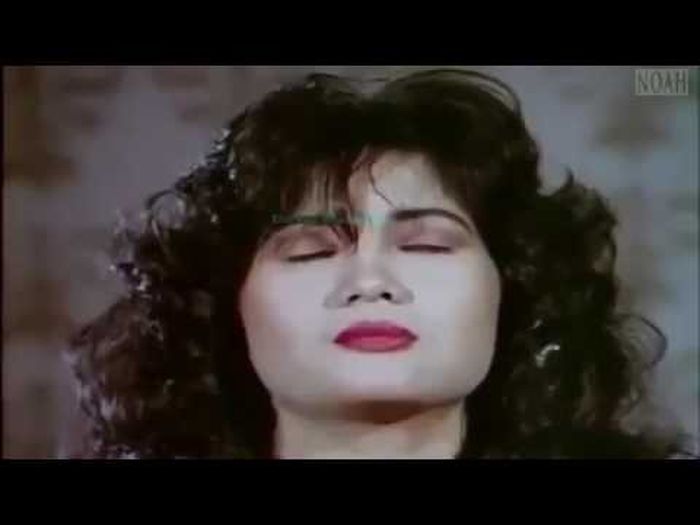 Yeny Farida saat masih muda