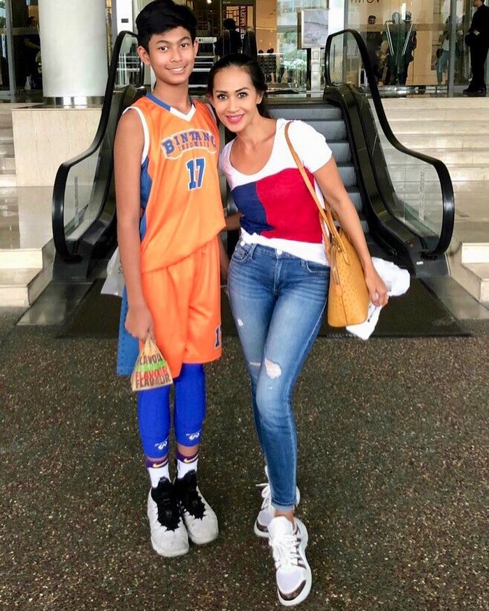 7 Potret Diah Permatasari, Si Manis Jembatan Ancol yang  Masih Tetap Cantik Seperti 25 Tahun yang La