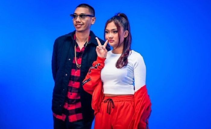 Marion Jola feat Rayi Putra