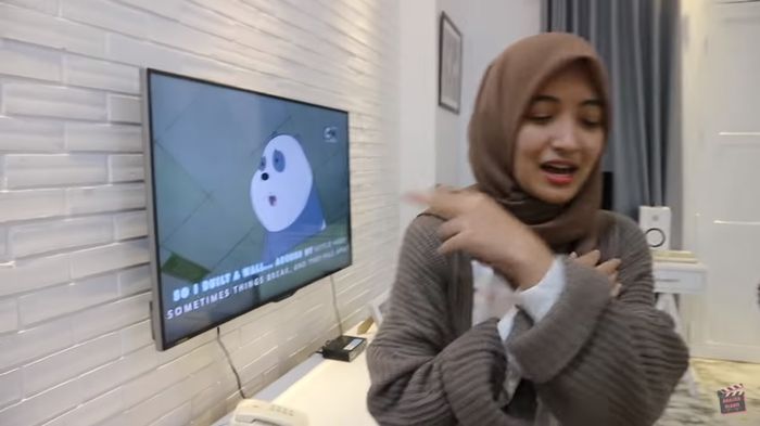 TV Dalam Kamar Putri