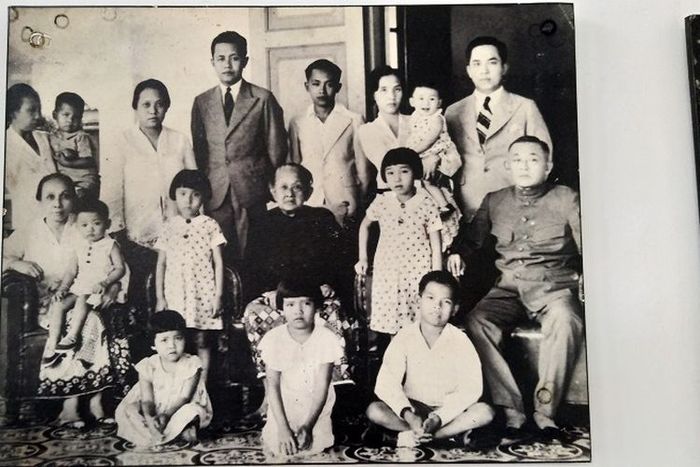 Salah satu foto keluarga Martha Tilaar