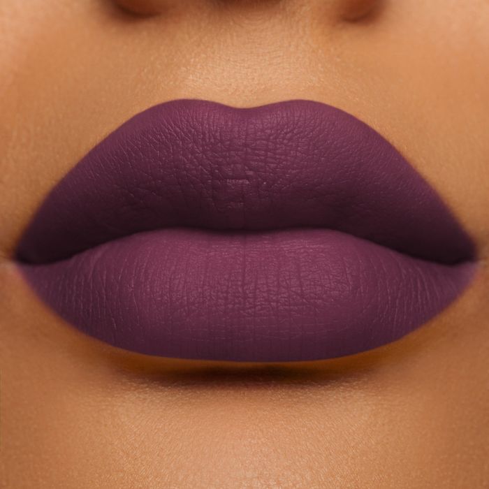 Lipstik dark plum