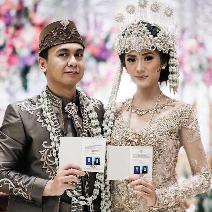 Raditya Dika dan Anissa Aziza
