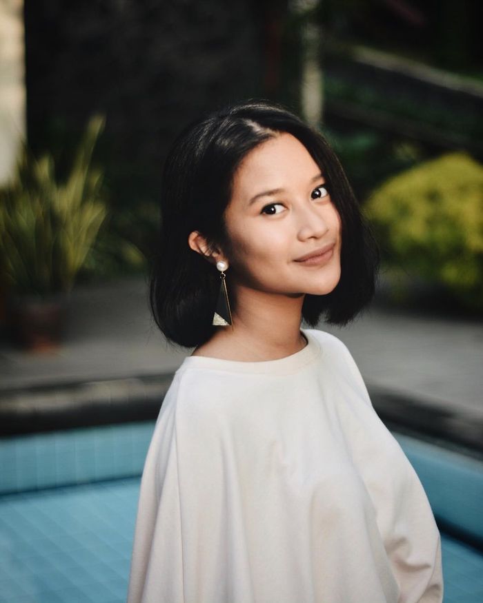 Siti Adira Kania punya mata mirip Aldi Bragi dan senyuman khas Ikke Nurjanah.