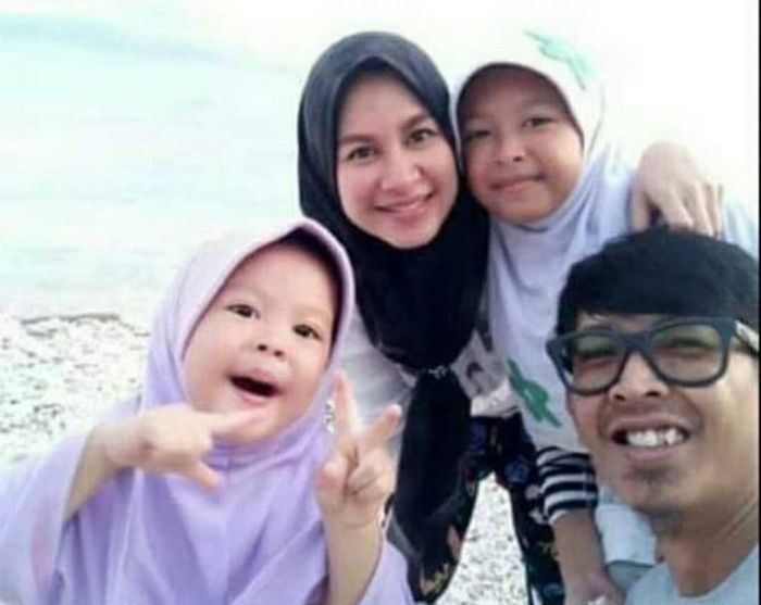 Aa Jimmy, Istri, dan dua anaknya